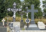 67  Kříže na hřbitově