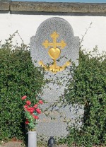 08  Náhrobek