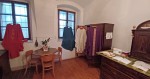 14  Liturgické oděvy a knihy