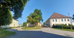 14  Fara a dvě další budovy
