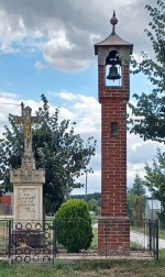 15  Homyle - kříž a zvonička
