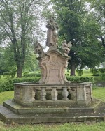 15  Socha sv. Antonína Paduánského u hřbitova