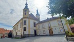 21  Kostel Nejsvětější Trojice a fara