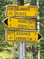23  Rozcestí