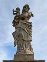23  Vysoká nad Labem - socha Panny Marie