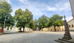 24  Pohled od kostela