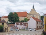 25  Klášter bosých karmelitek