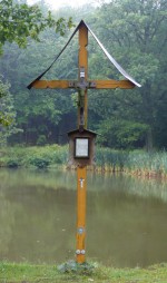 25  Kříž u rybníku Perný