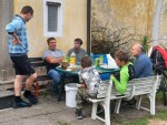 31  Posezení po obědě