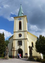 32  Horní Jelení - kostel Nejsvětější Trojice