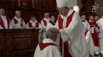40  Vkládání rukou dalších biskupů