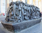 73  Nepovšimnutí andělé - pomník migrantů