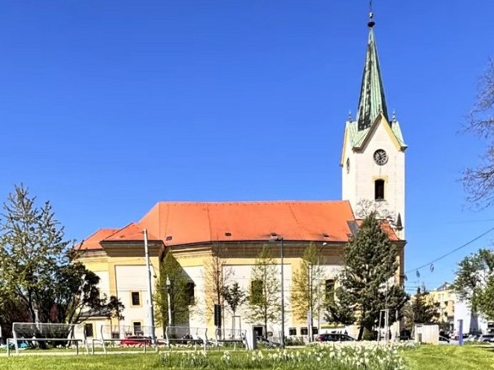 03  Kostel sv. Filipa a Jakuba