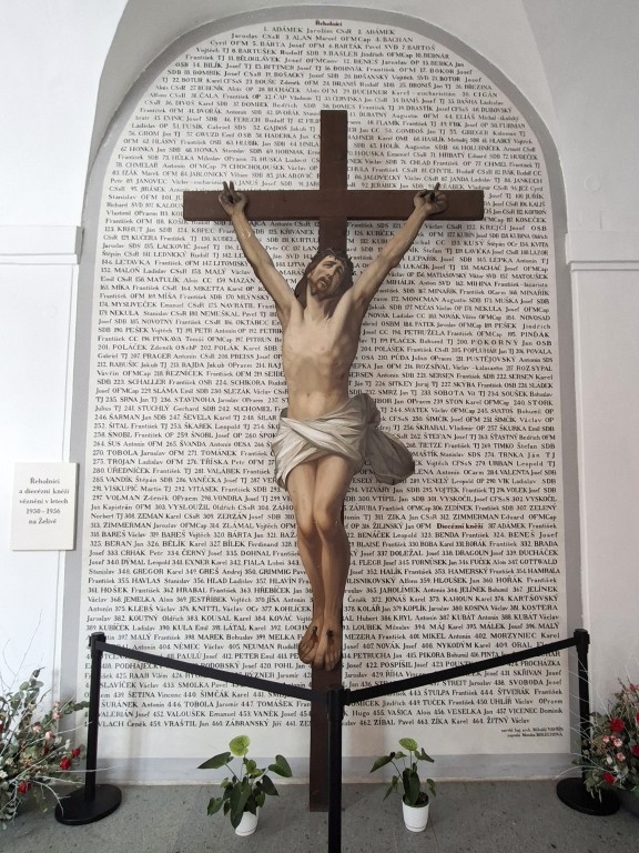 06  Připomínka internovaných