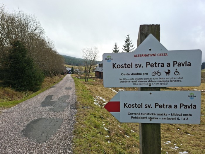 07  Cestou ke kostelu