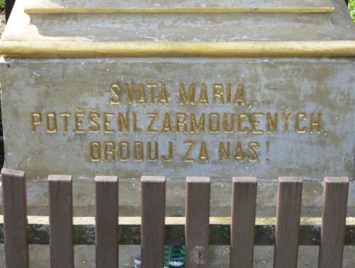 071  Nápis