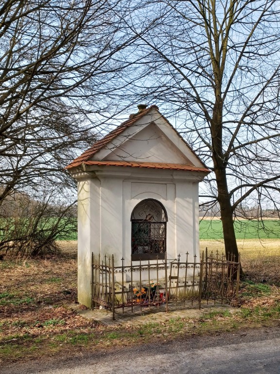 085  Výklenková kaple