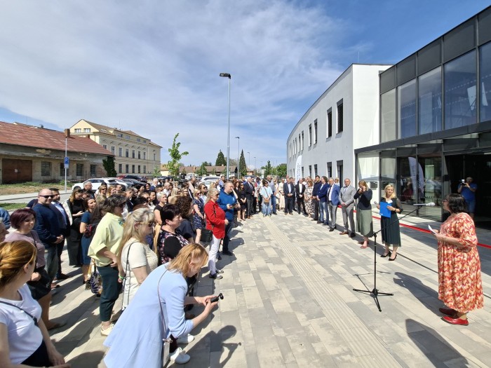 09  Slovo ředitelky DCH