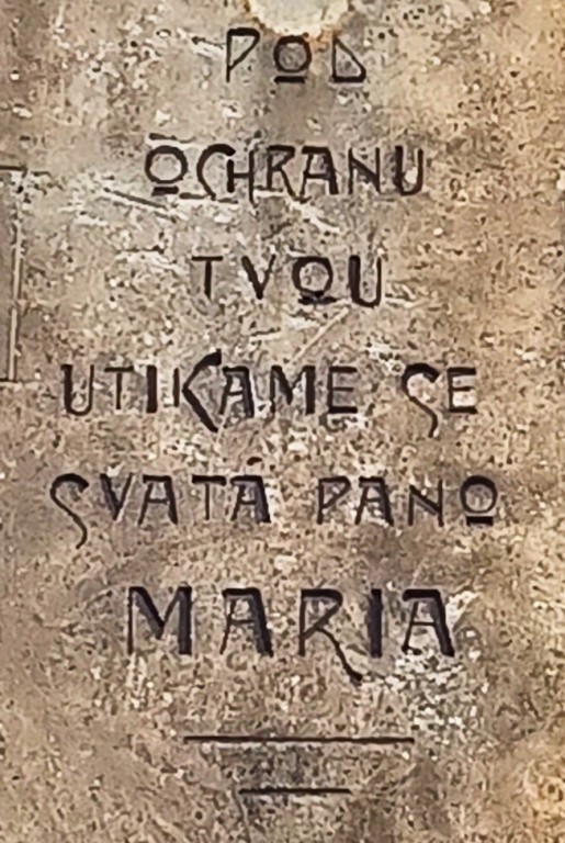 104  Nápis