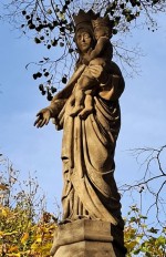 12  Královno míru - oroduj za nás!