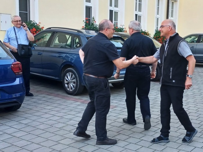 16  Vítání dalších kolegů
