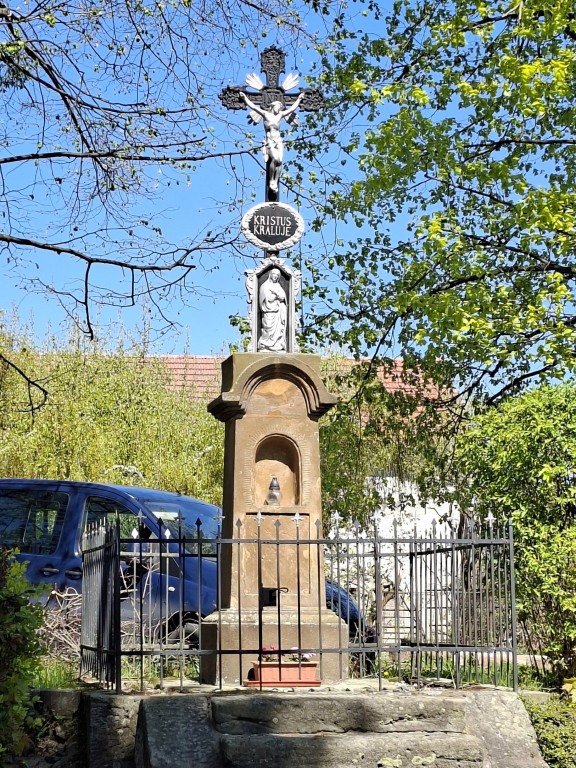 16  