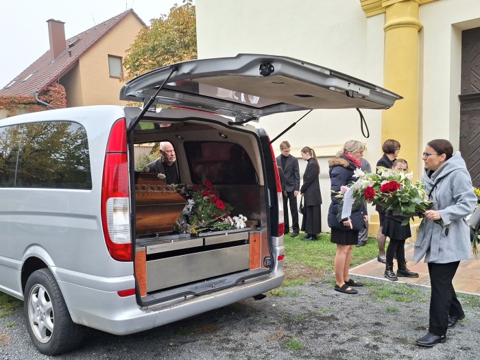 17  Květiny