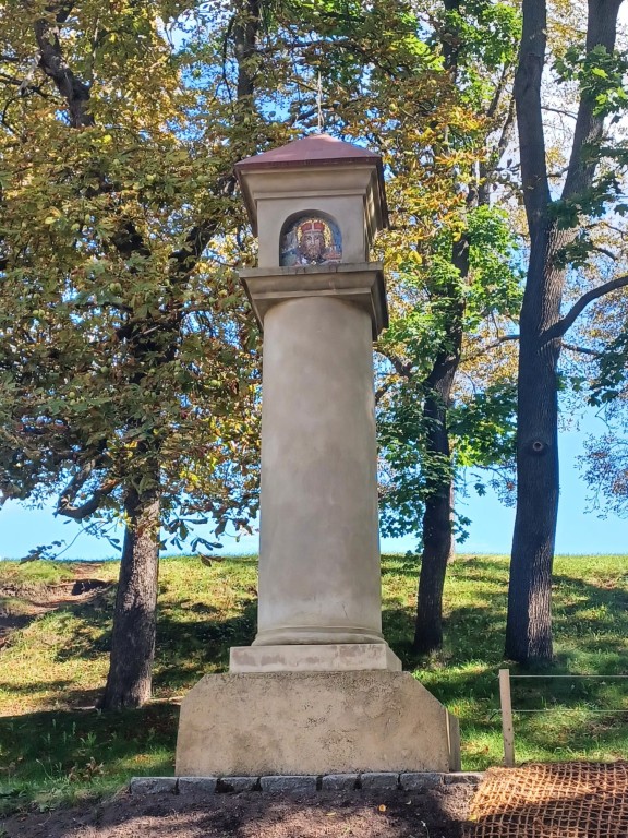 19  Čtyřboká kaplička