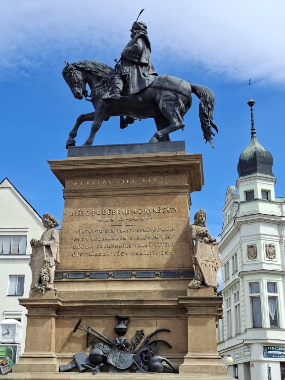 19  Pomník krále Jiřího