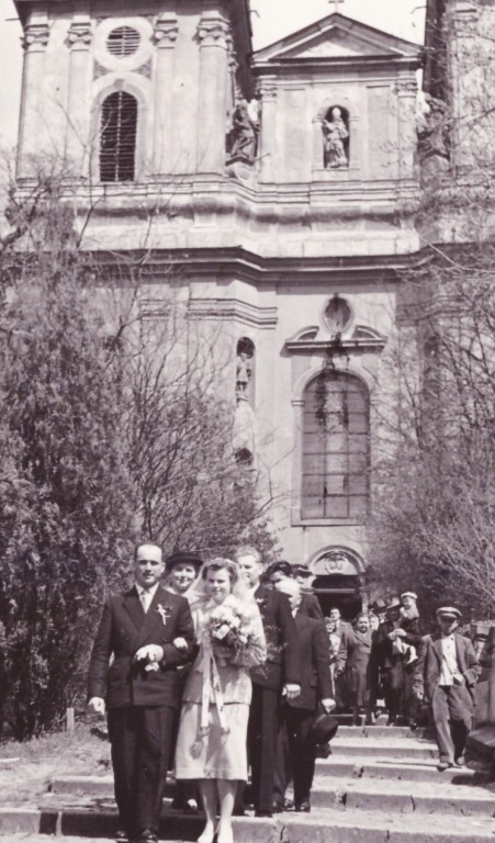 23  Svatba * 22.4.1957