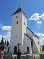 30  Žatčany - kostel Nejsvětější Trojice