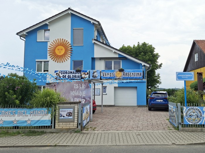 30  Fanoušek... 