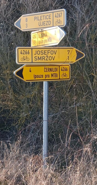 33  Rozcestí