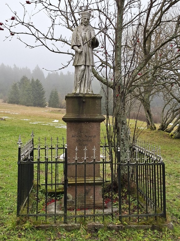 33  Socha sv. Jana Nepomuckého