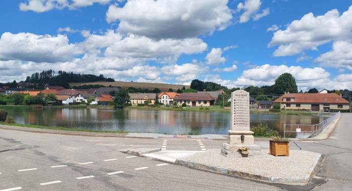 35  Sedlejov - Pomník obětem 1. světové války