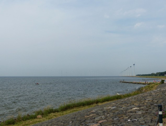 35  Větrníky