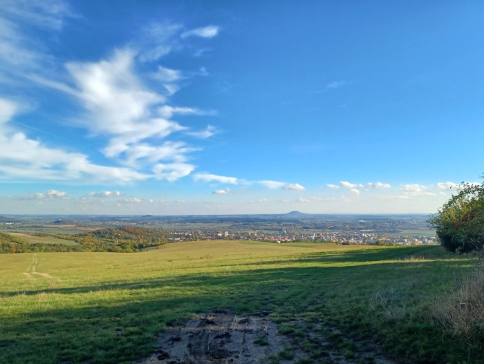 37  Pohled na Litoměřice a Říp