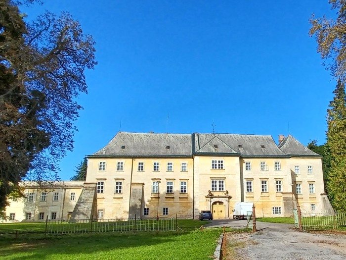 38  Zámek Smiřice