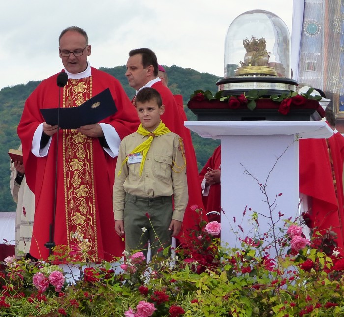 40  Pozdrav od papeže Františka