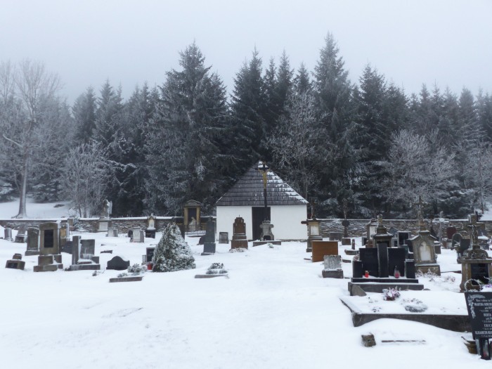 44  Hřbitov u kostela