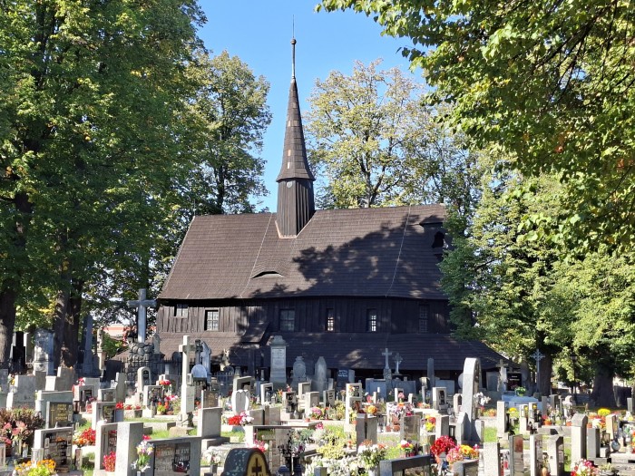 48  Dřevěný hřbitovní kostel Panny Marie