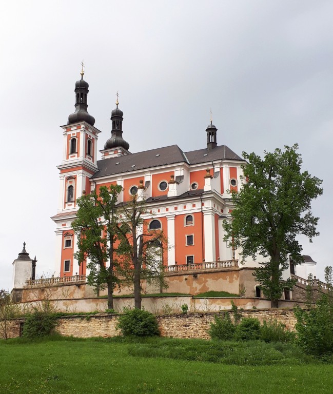 53  Luže - kostel Panny Marie Pomocnice křesťanů