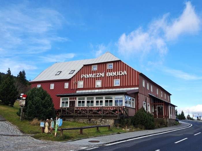 55  Pomezní bouda u státní hranice