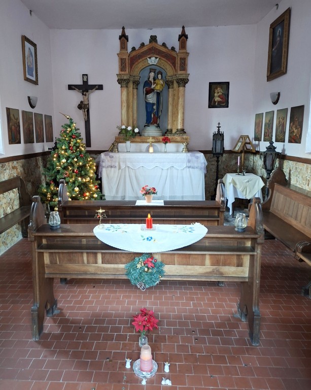 58  Interiér kaple - poděkování