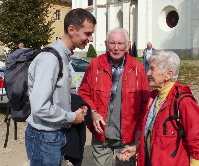 60  Radostné setkání a vzpomínání