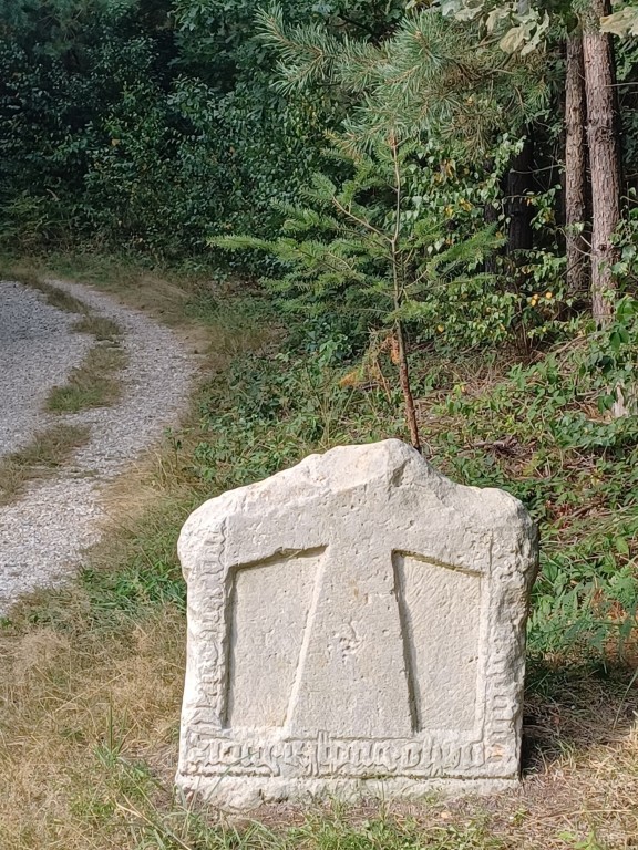 62  Smírčí kříž