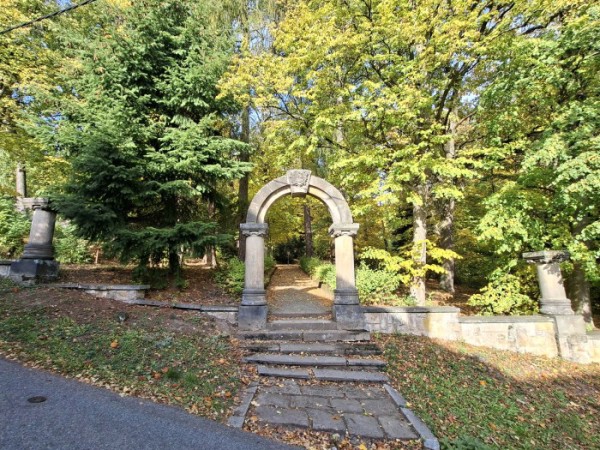 68  Křížová cesta Mariánský sad