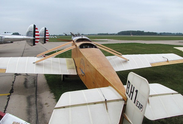 33  Avia