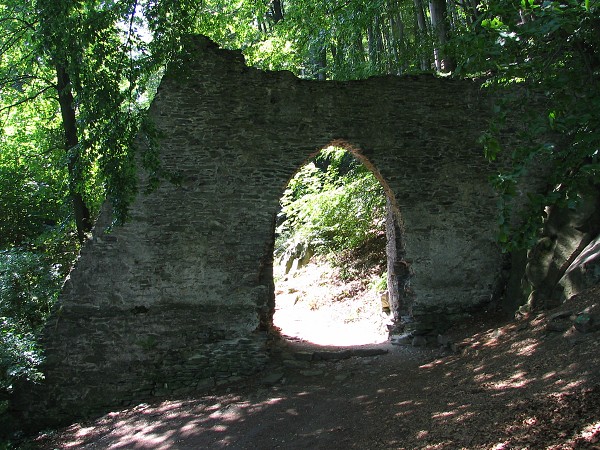 08  1.brána  