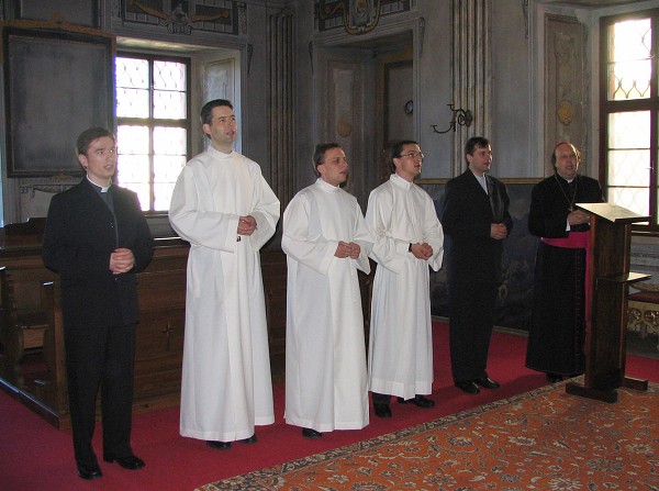 07  Salve Regina